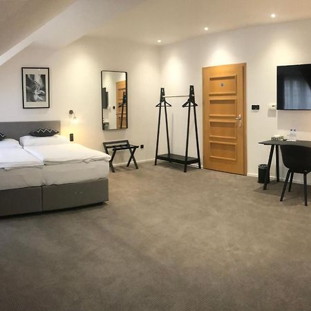 Rozmaryn Hotel B&B Rakovnik Ngoại thất bức ảnh
